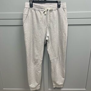 Lululemon Men’s Gray Joggers – Size Large